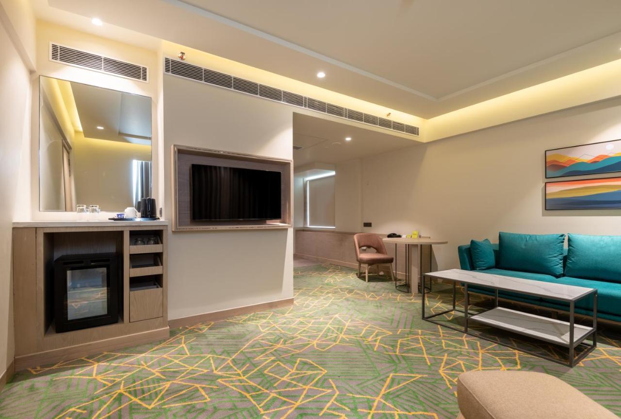 Holiday Inn Katra Vaishno Devi By Ihg Exterior photo